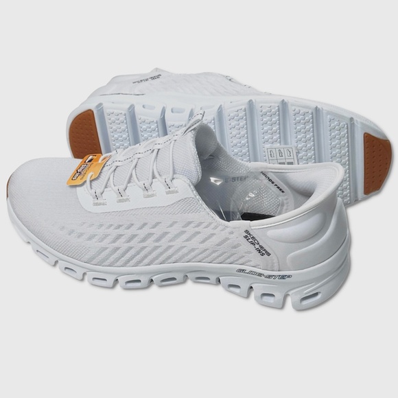 Skechers Glide Step - Tranquility Shoes - NEW Womens 7 Wide White - #48469-CL3 - Picture 1 of 6